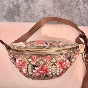 Beautiful embroidered Johnny Was Bumbag belt bag